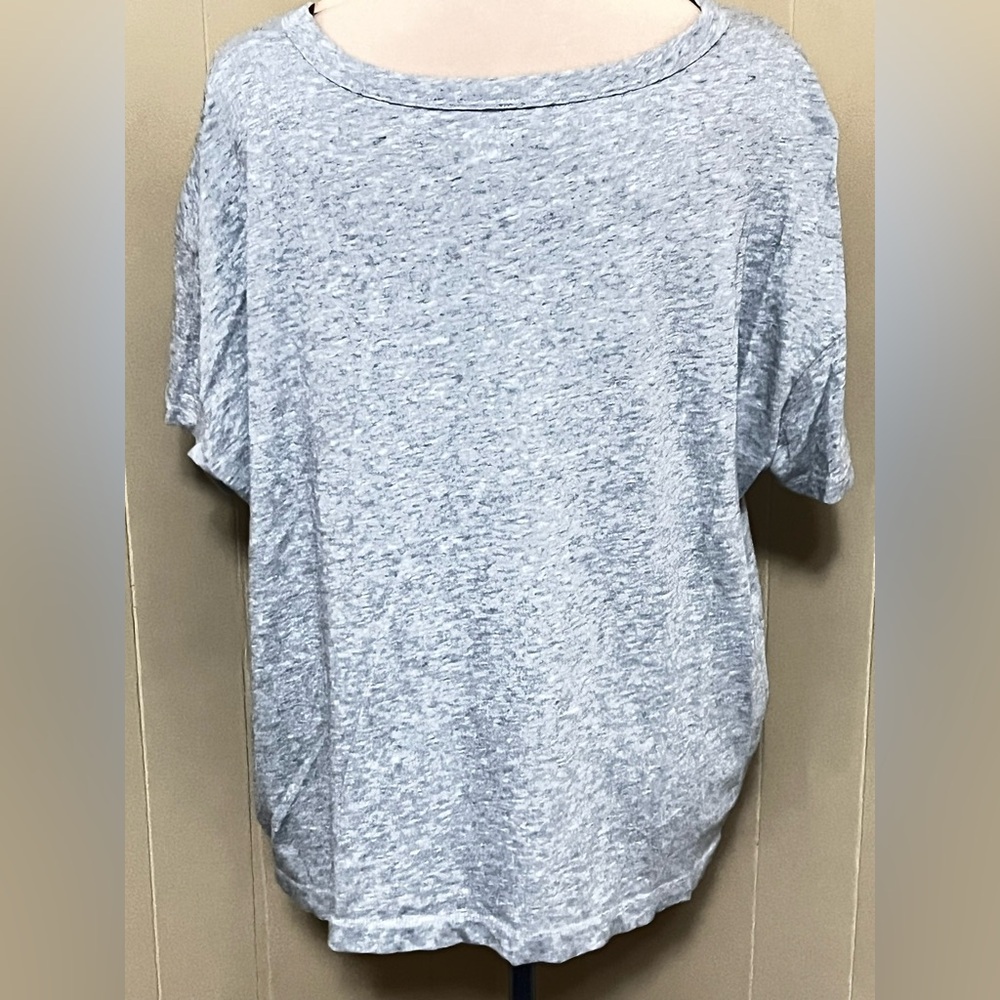 Old Navy Size XL Heather Gray SS Gifting Tee Santa Lost the List Beach Casual - Picture 7 of 10